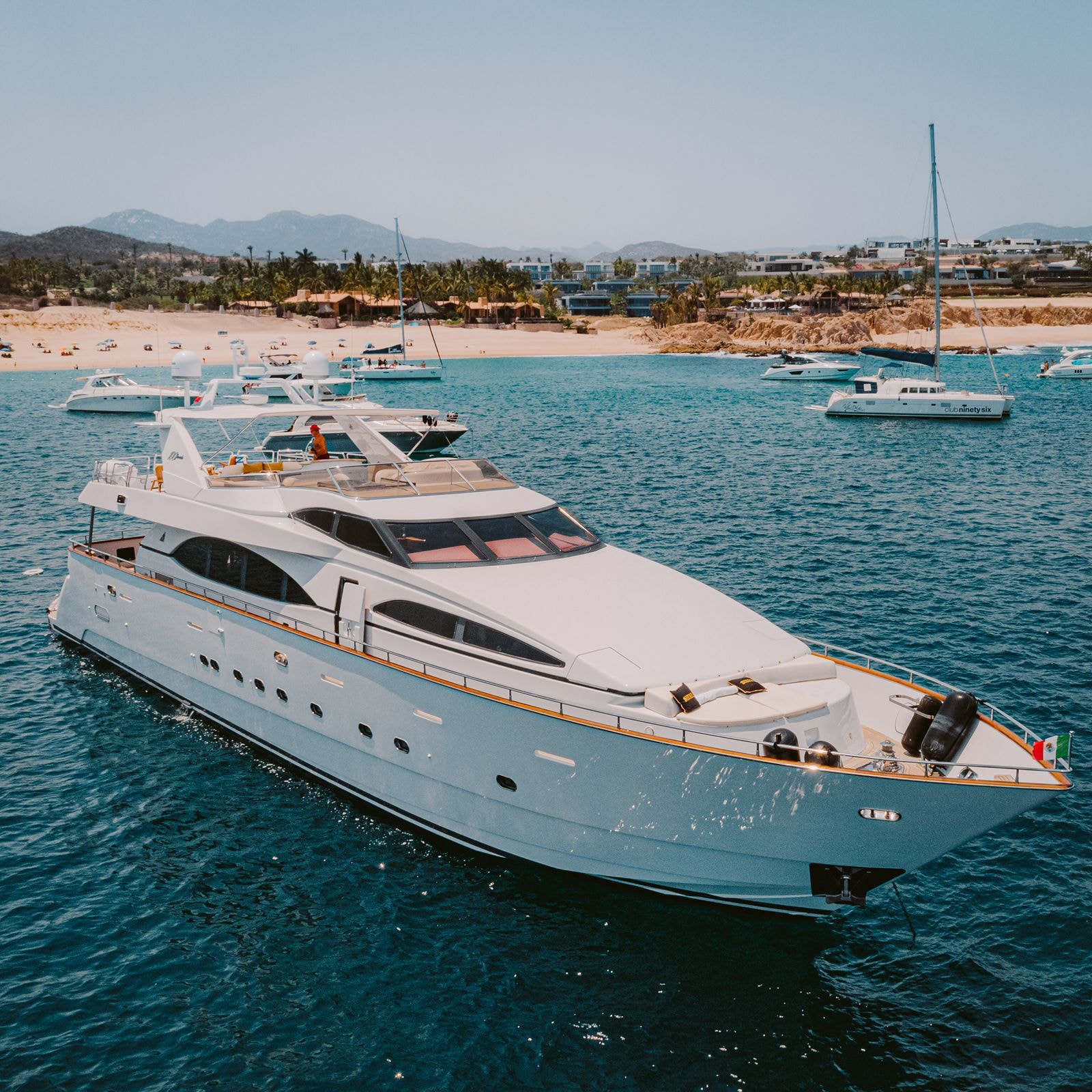 Azimut Jumbo 100